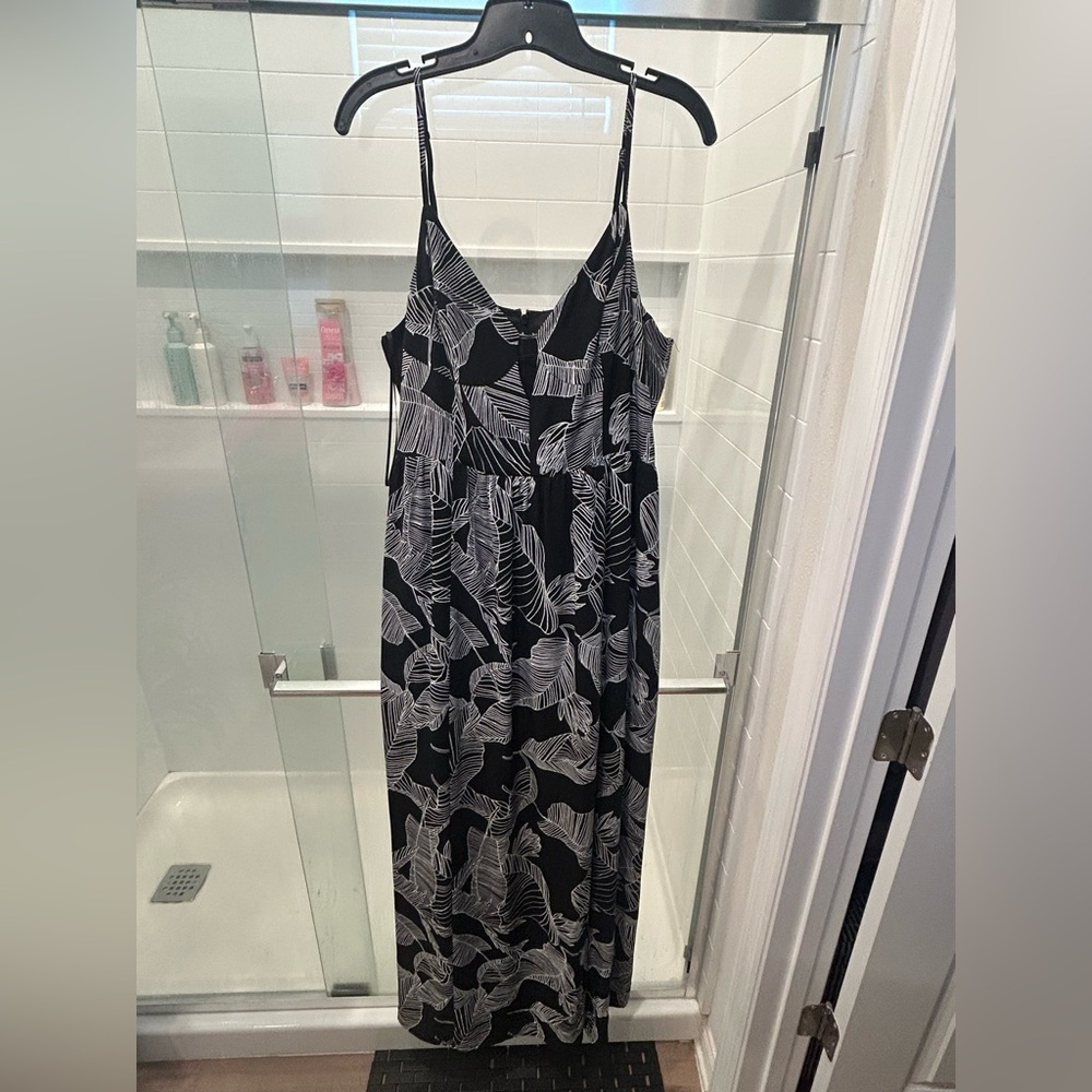 Express Black and White Leaf Maxi Dress